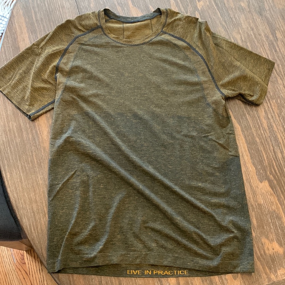 Lululemon Metal Vent Tech T Shirt Medium